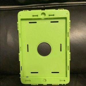 Green IPAD mini case - snaps apart